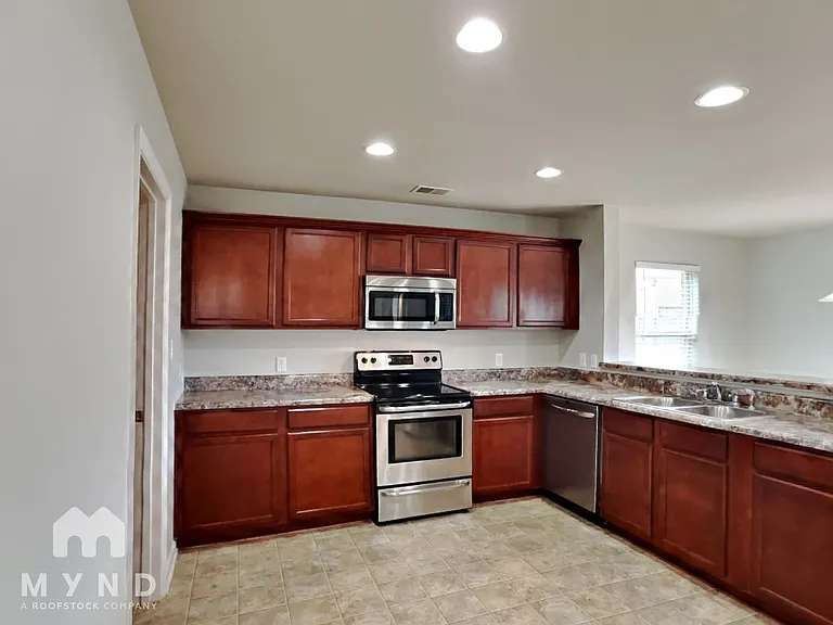 28169 Chasebrook Dr — Photo 12