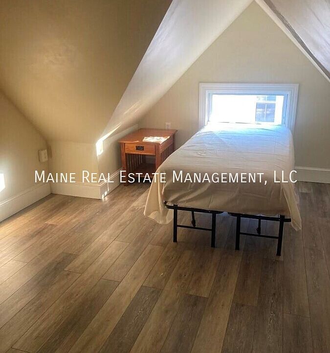1st image of 133 Essex St #13