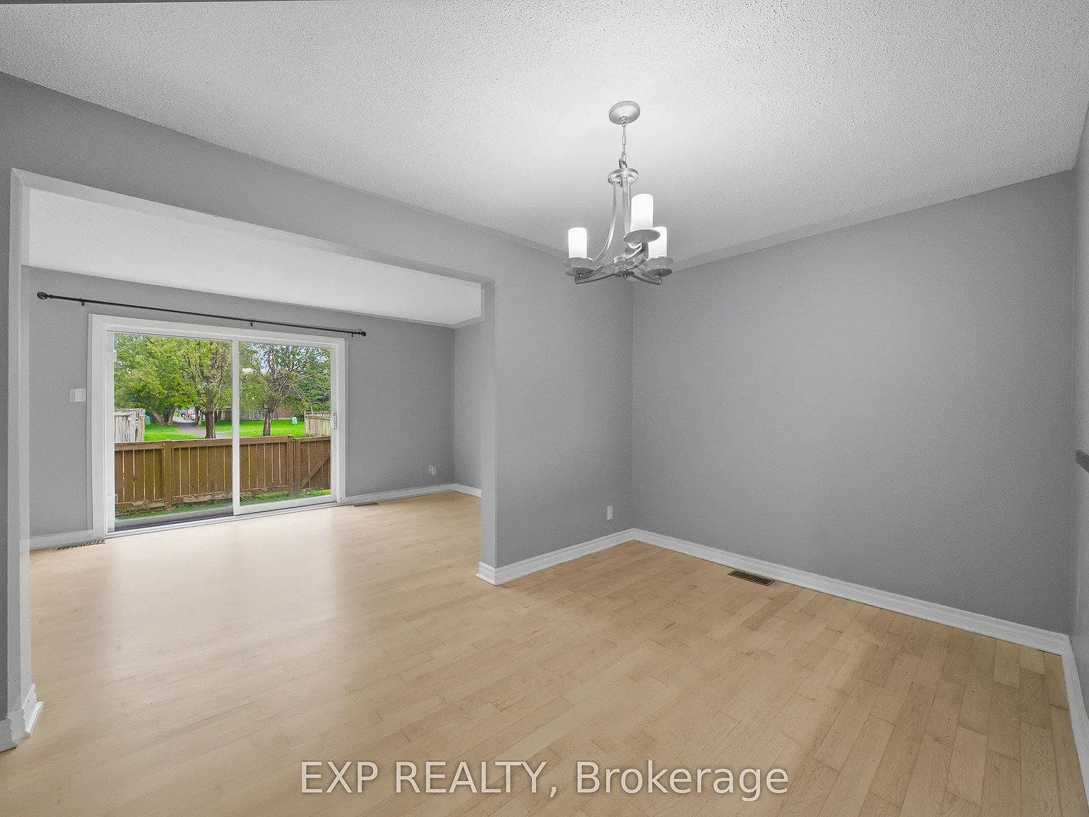3 bed, $2,700 — Photo 3