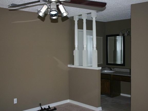 5th image of 1126 Southwood Ct