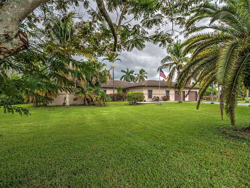 1st image of 10670 SW 26th Court