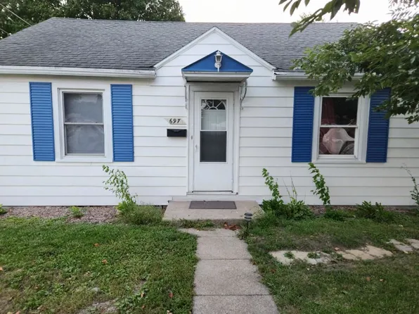 697 S Main St, Bourbonnais, IL 60914