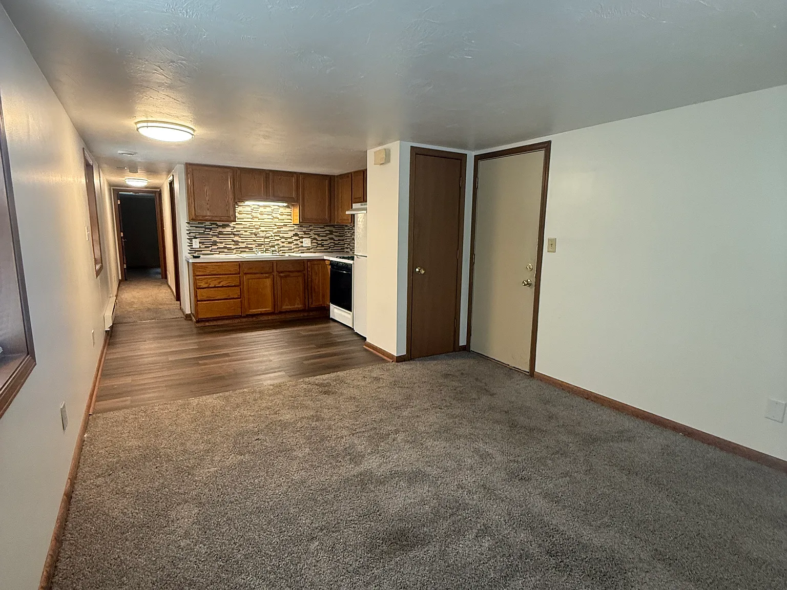 2 bed, $800 — Photo 4