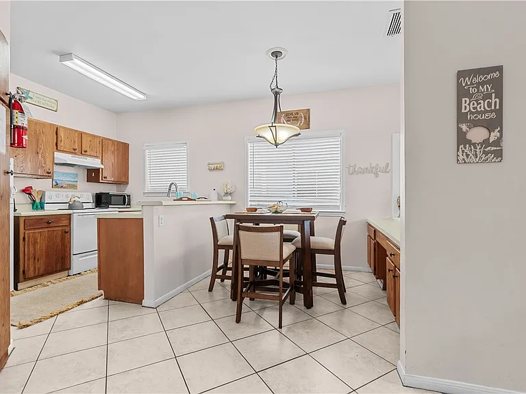 15010 Leeward Dr #104 — Photo 8