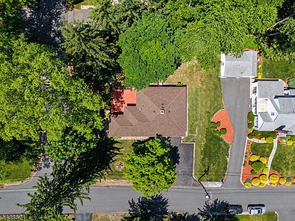 2nd image of 25 BIRCHWOOD ROAD