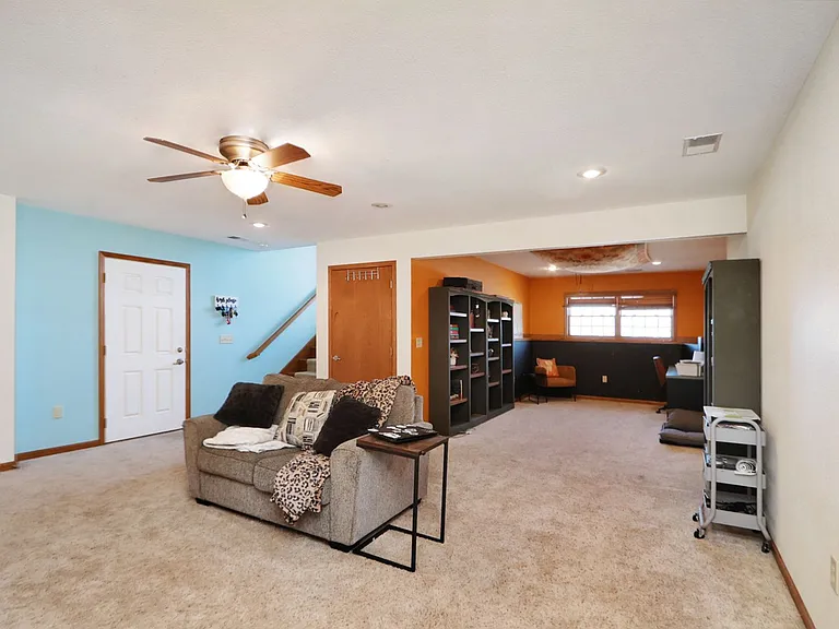 309 Lockett Ln — Photo 17