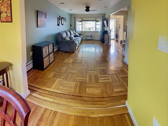 5th image of 2349 Lodovick Ave