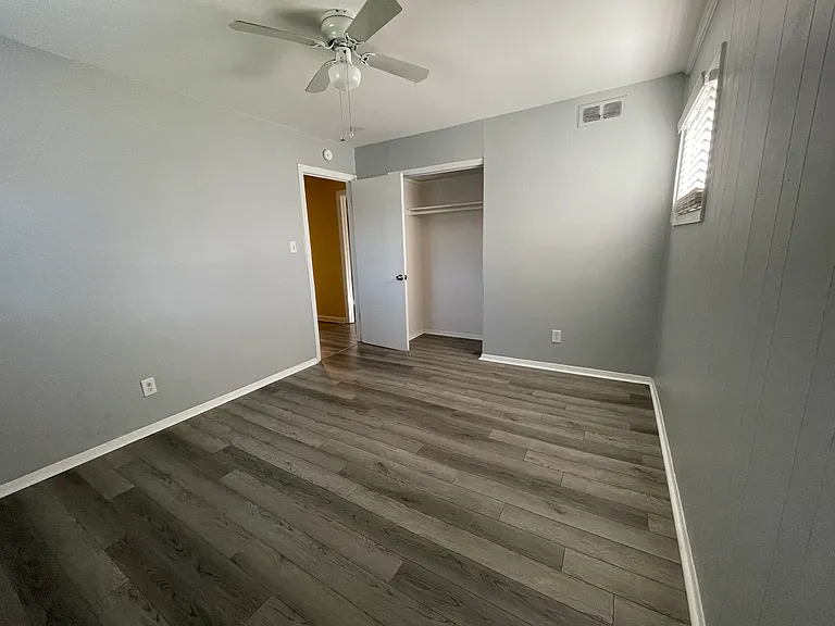 2217 Helsley Ave — Photo 11