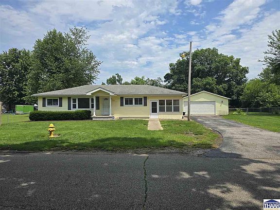 2nd image of 2426 S 10th St