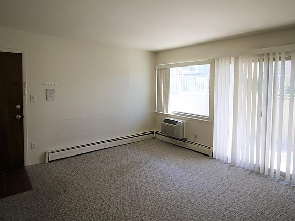 2nd image of 2315 Packard St APT 106A