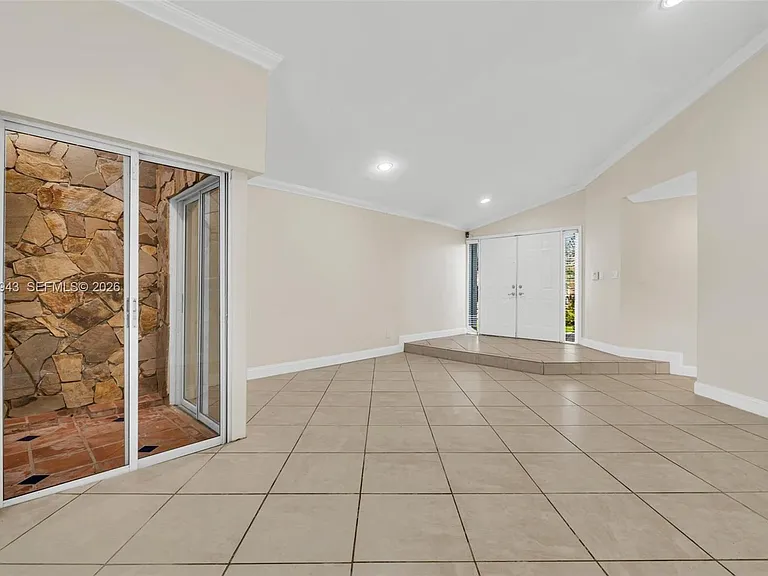 15311 SW 52nd Ter — Photo 8