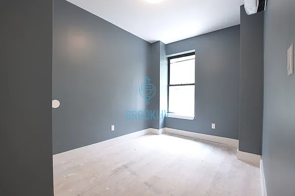 Rented by null | media 42