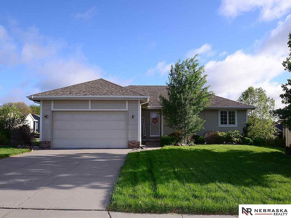 1st image of 17216 Bohling Dr