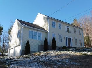 3 W Shore Dr, Ashburnham, MA 01430
