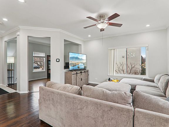 3rd image of 268 Alpine Dr