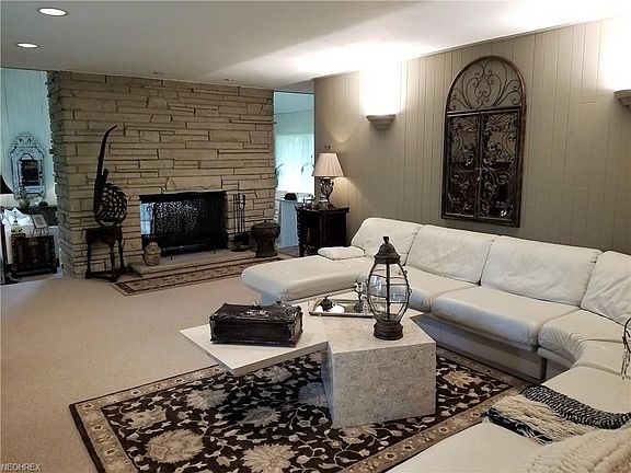 4th image of 26796 Fairmount Blvd