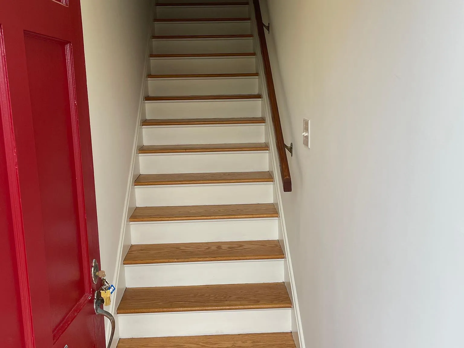 296 Pocahontas Ave — Photo 3