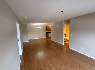 102 Kingsmere Pl #213, Saskatoon, SK S7J2K3