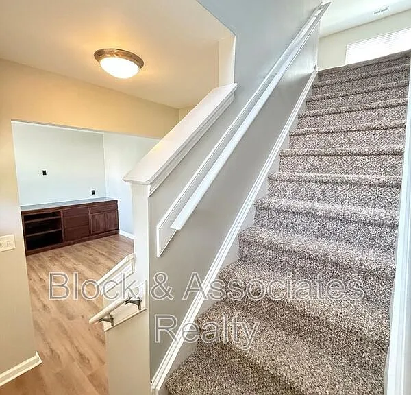 420 Cline Falls Dr — Photo 12