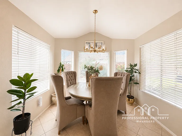 3522 W 12th Ln — Photo 11