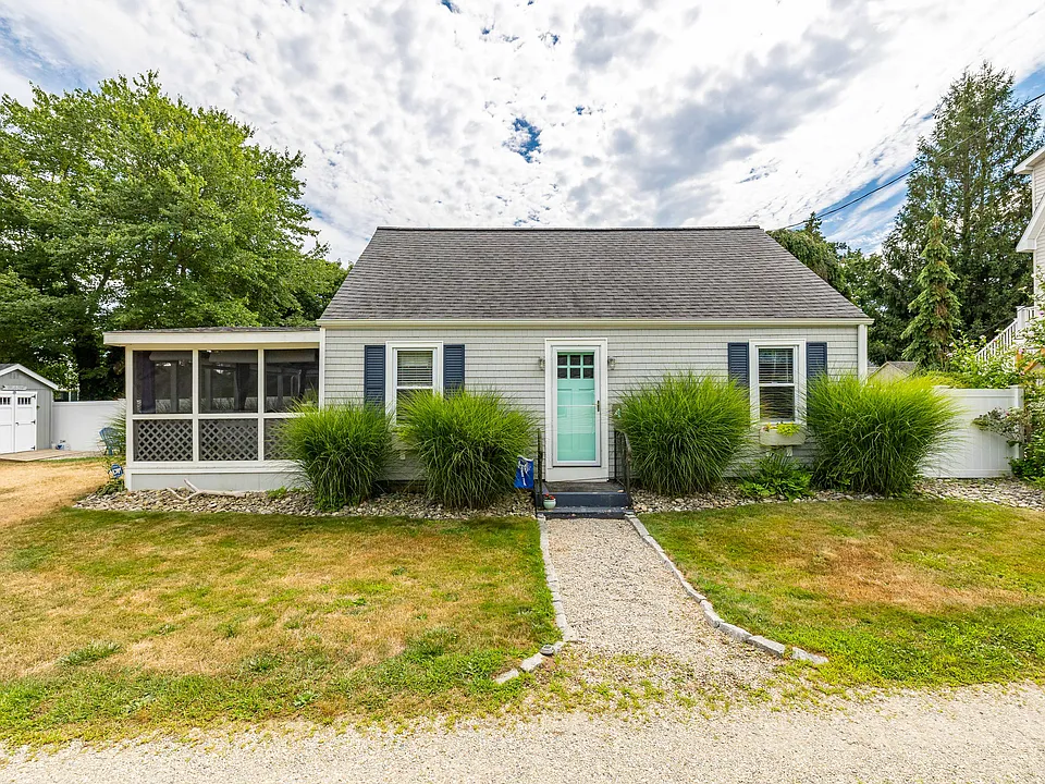 4 Elinor Rd