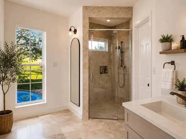 4740 N 31st Ct, Hollywood, FL 33021