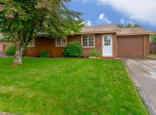 3241 SW Quartz Ave, Redmond, OR 97756