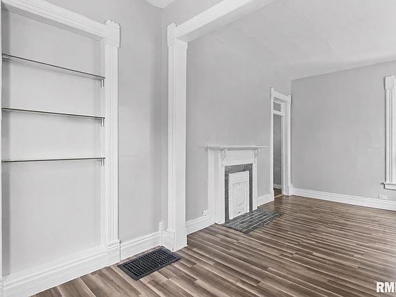 5th image of 221 S 9th St