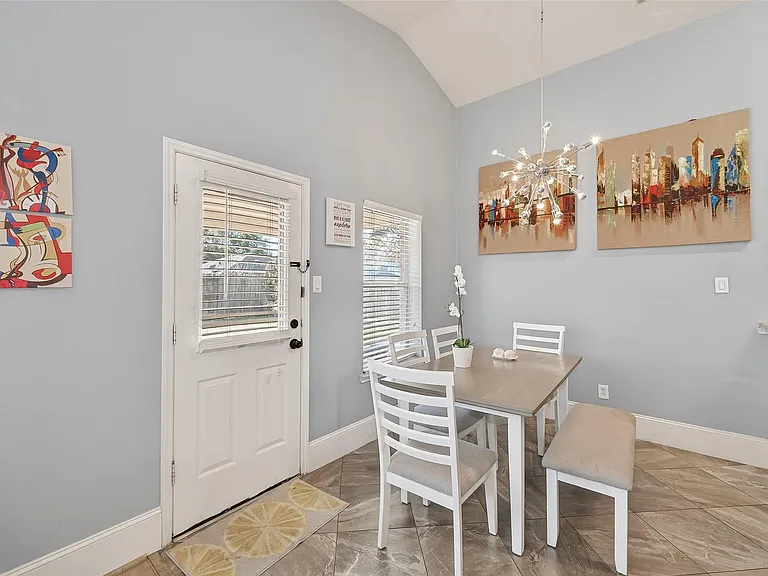 1214 Wesley Dr — Photo 14