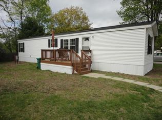 22 Melrose Dr, Rochester, NH 03868