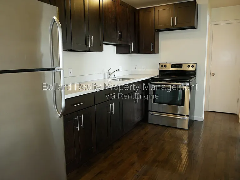 9030 Greenwood Ave N #202 — Photo 7