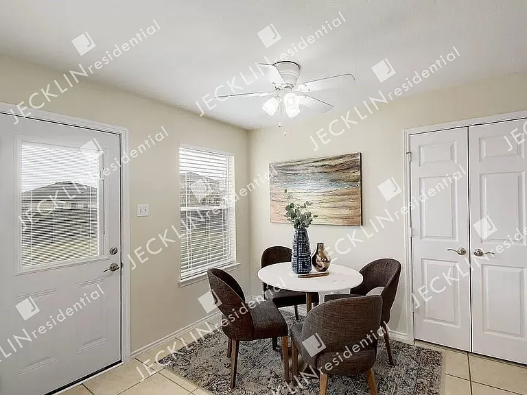 206 Mossy Rock Dr — Photo 11
