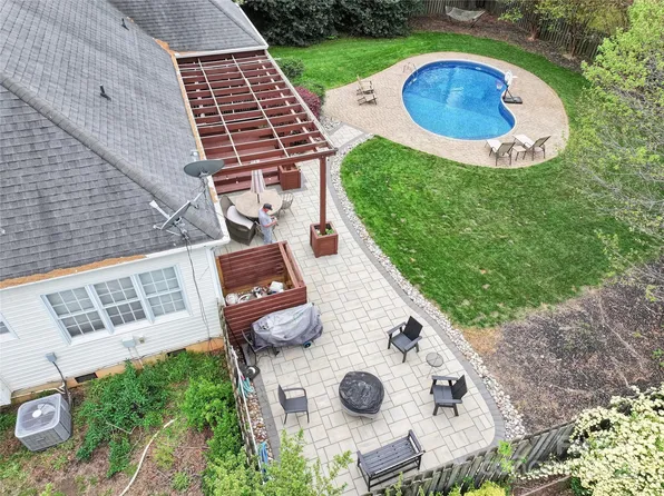 10609 Washam Potts Rd, Cornelius, NC 28031