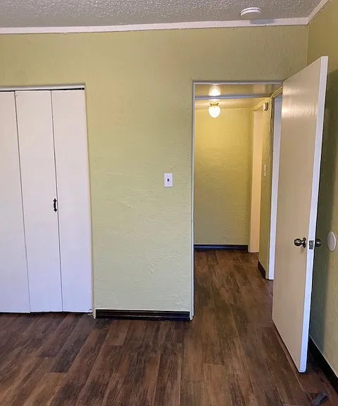 NW Williams Ave — Photo 16