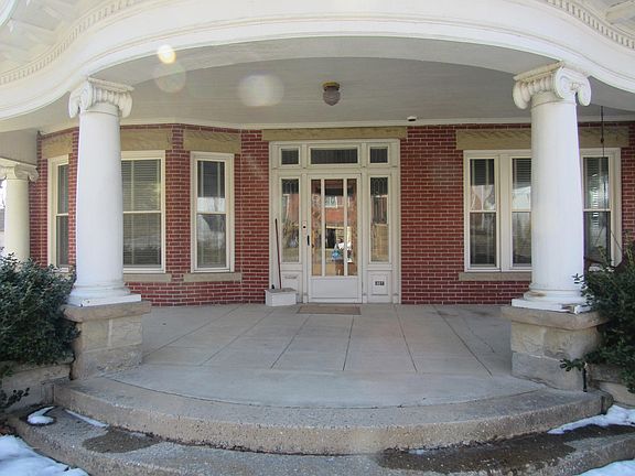 2nd image of 607 E Main St
