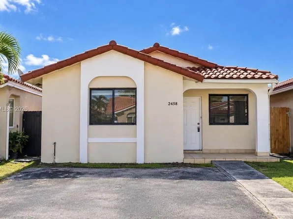 2458 W 65th St, Hialeah, FL 33016