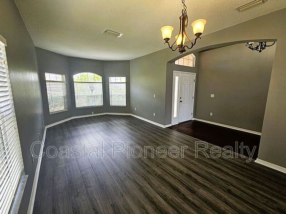 4th image of 1824 Mira Lago Cir
