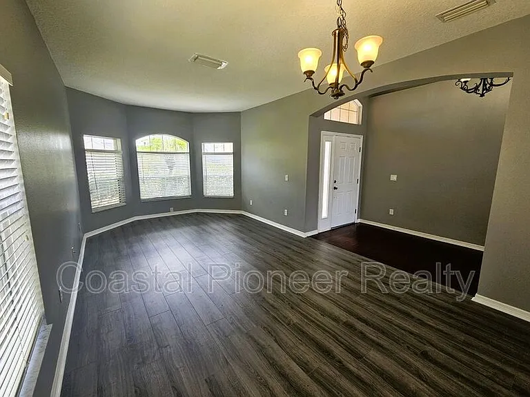 1824 Mira Lago Cir — Photo 4