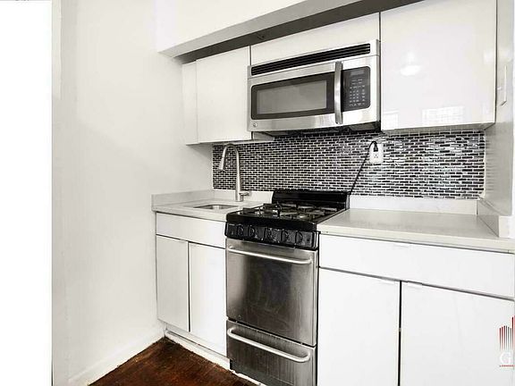 2nd image of 216 W 132nd St #3R