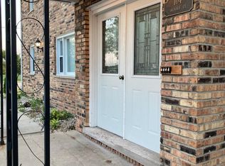 104 Orchard Ct APT 4, Peotone, IL 60468