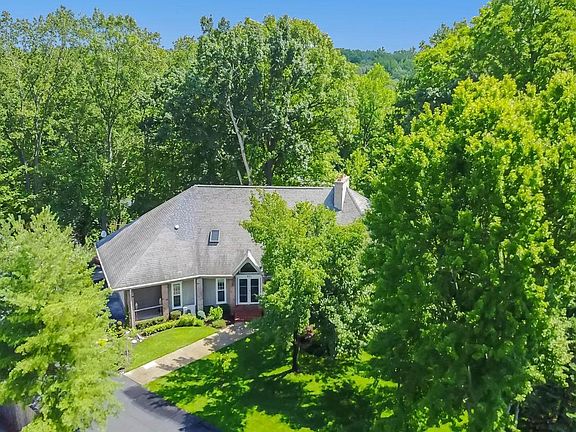 4th image of 1601 Echo Valley Dr