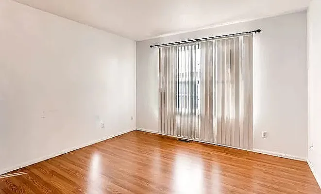 1273 S Zeno Way #B — Photo 3