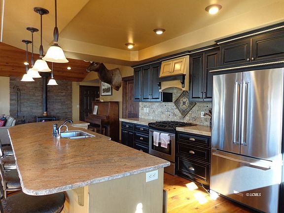 5th image of 18631 Lake Ridge Rd