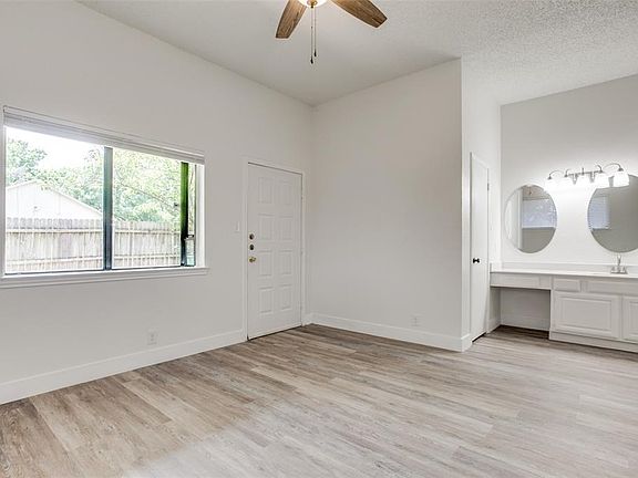 5th image of 111 Misty Ct #2