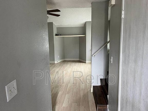 2nd image of 2574 Garfield Dr
