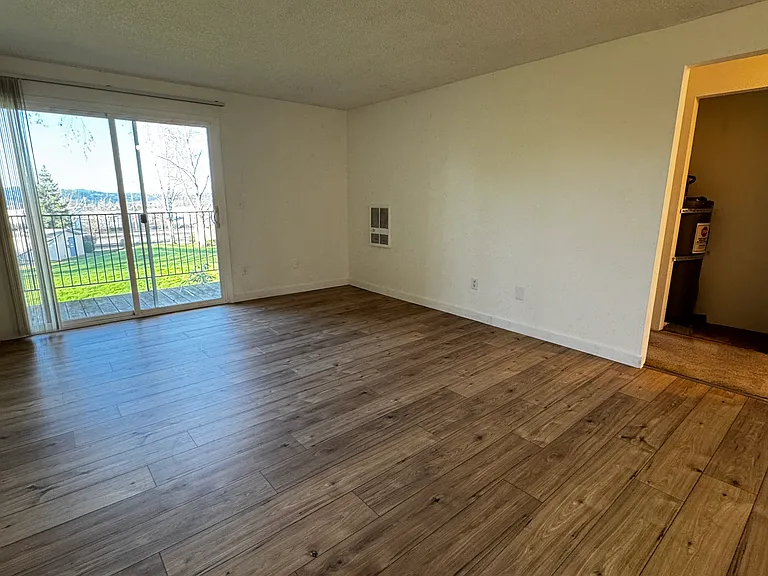 Stevens Orchard Apartments — Photo 8
