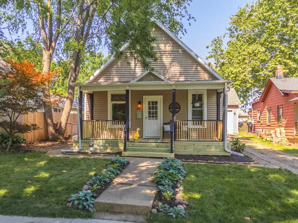 1404 Fell Ave, Bloomington, IL 61701