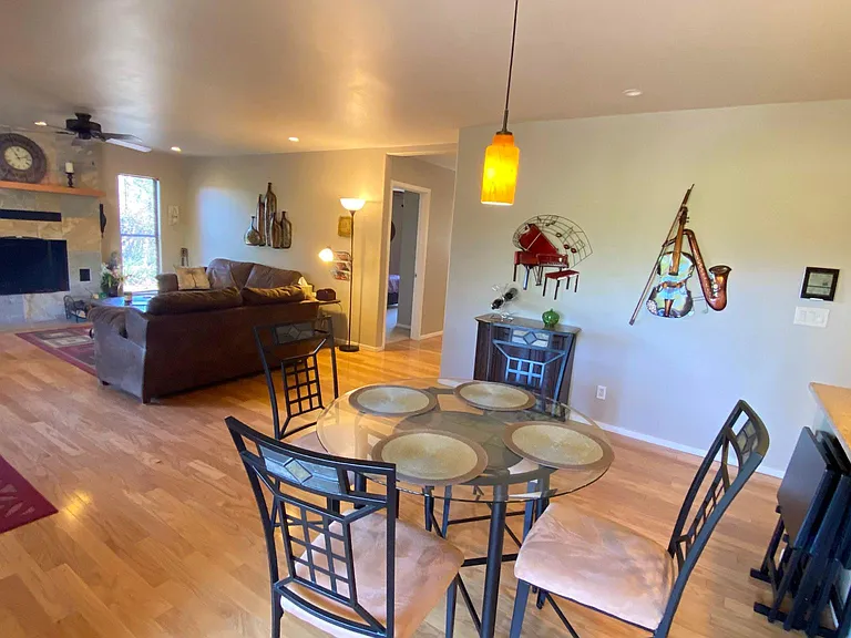 385 Coffee Pot Dr — Photo 38