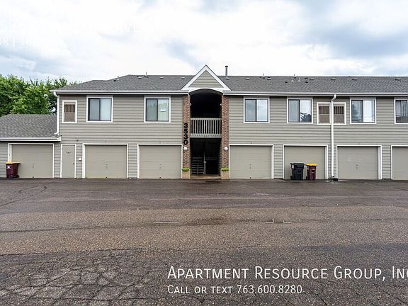 2nd image of 3536 Lexington Ave APT 4