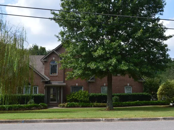 913 Highland Dr, Madison, AL 35758